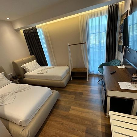 Arberia Palace Hotel Fushe Milot Esterno foto