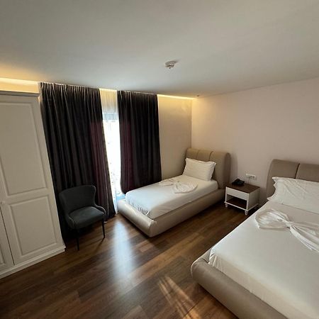 Arberia Palace Hotel Fushe Milot Esterno foto