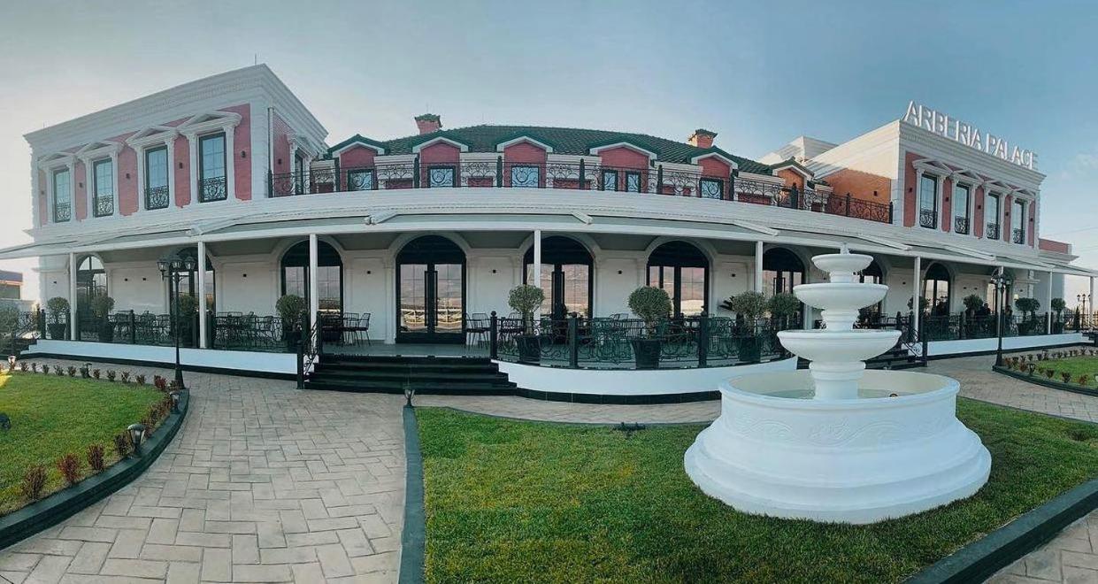 Arberia Palace Hotel Fushe Milot Esterno foto